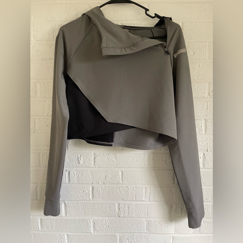 GYMSHARK cropped jacket